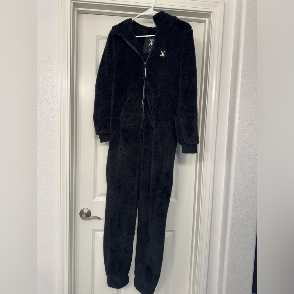 Onepiece Puppy Jumpsuit - NWT - Black, never worn